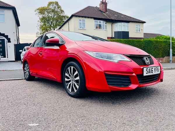 Used Honda Civic 2016 for sale - 76309807: Photo 2