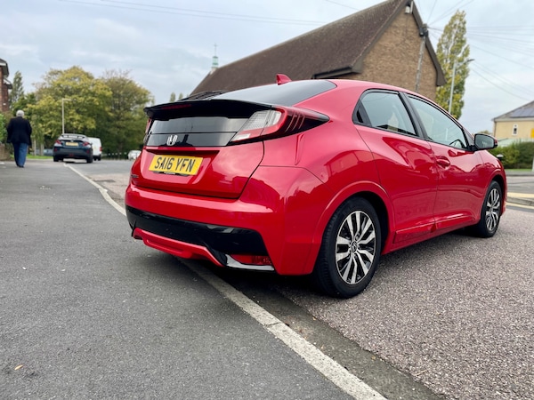 Used Honda Civic 2016 for sale - 76309807: Photo 7