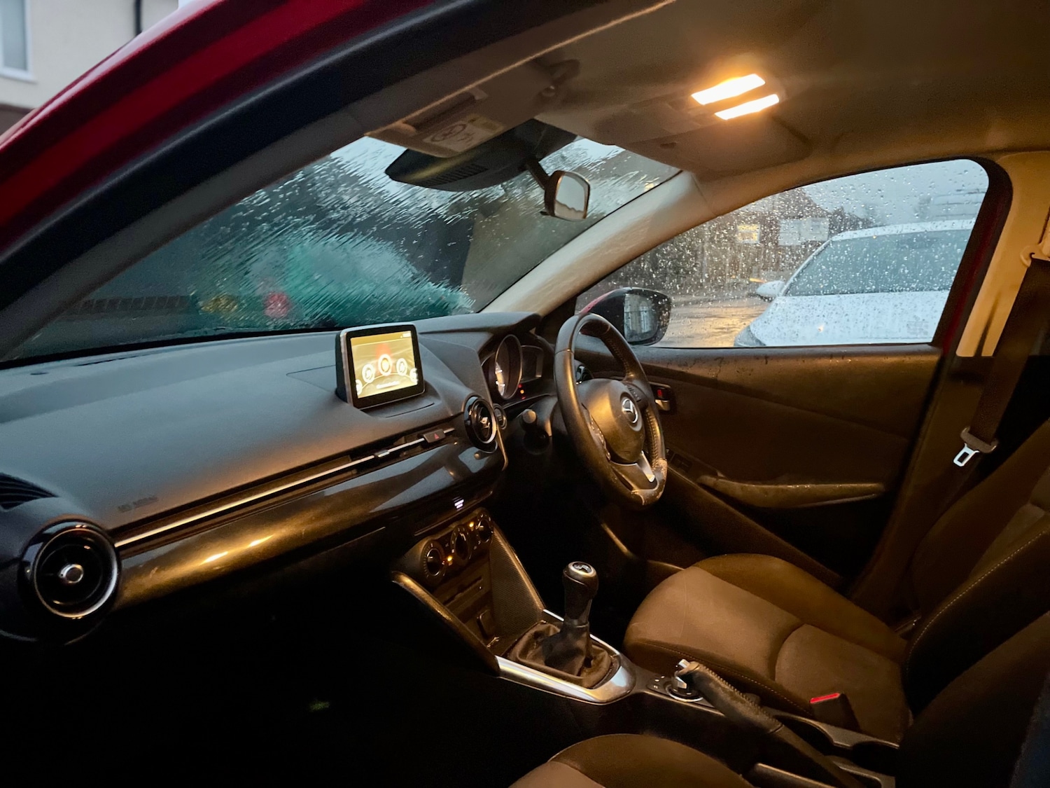 Used Mazda Mazda2 2015 for sale - 77241177: Photo 9