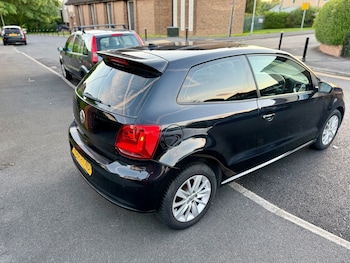 Used Volkswagen Polo 2015 for sale - 78786369: Photo