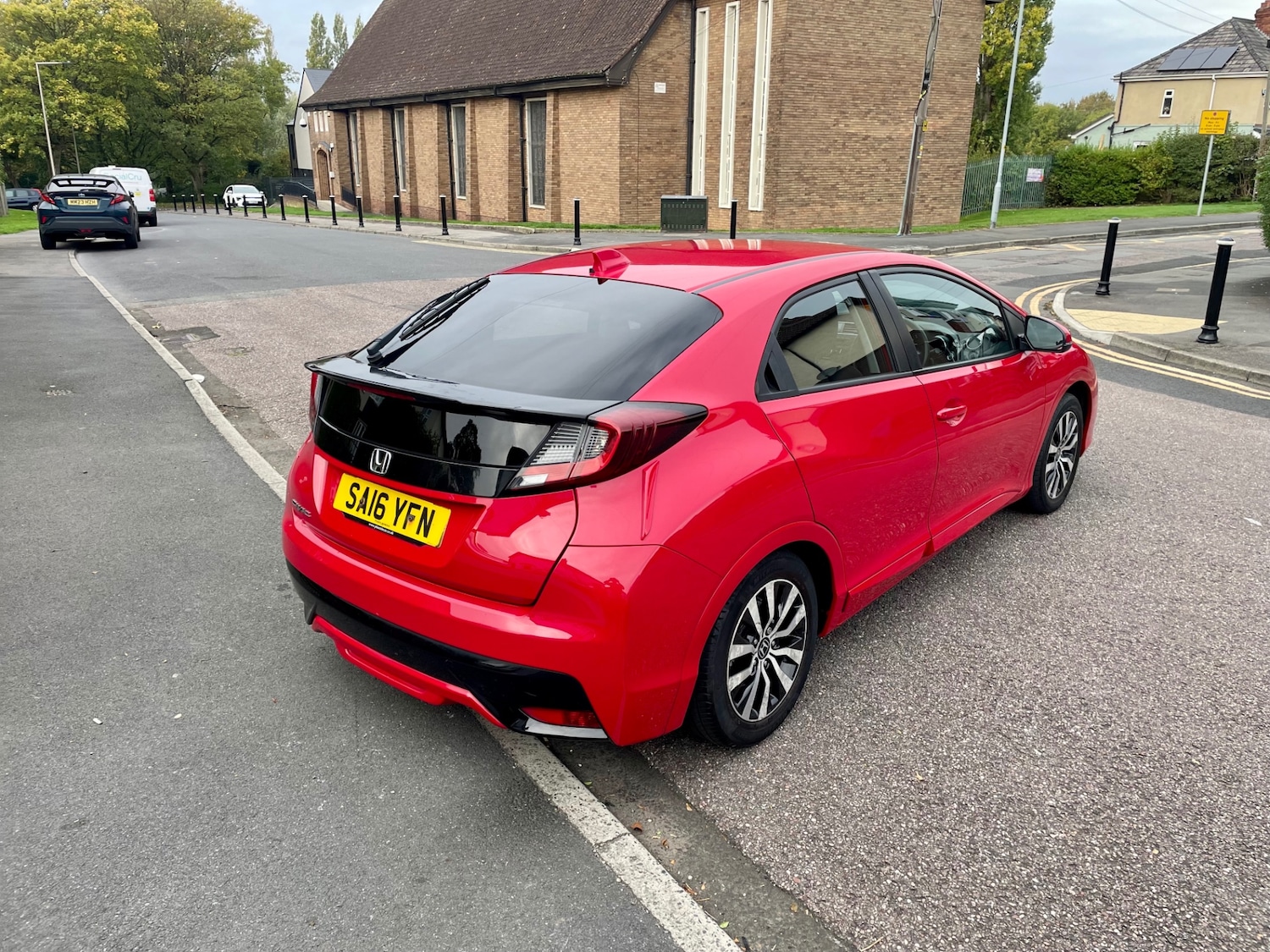 Used Honda Civic 2016 for sale - 76641581: Photo 11