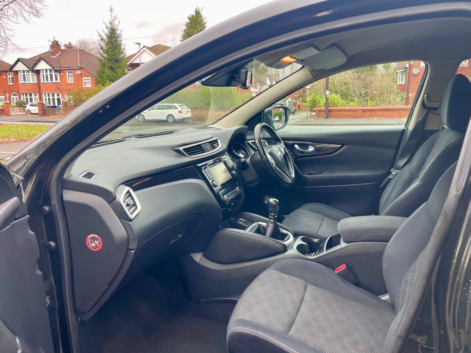 Used Nissan Qashqai 2015 for sale - 77261220: Photo 14