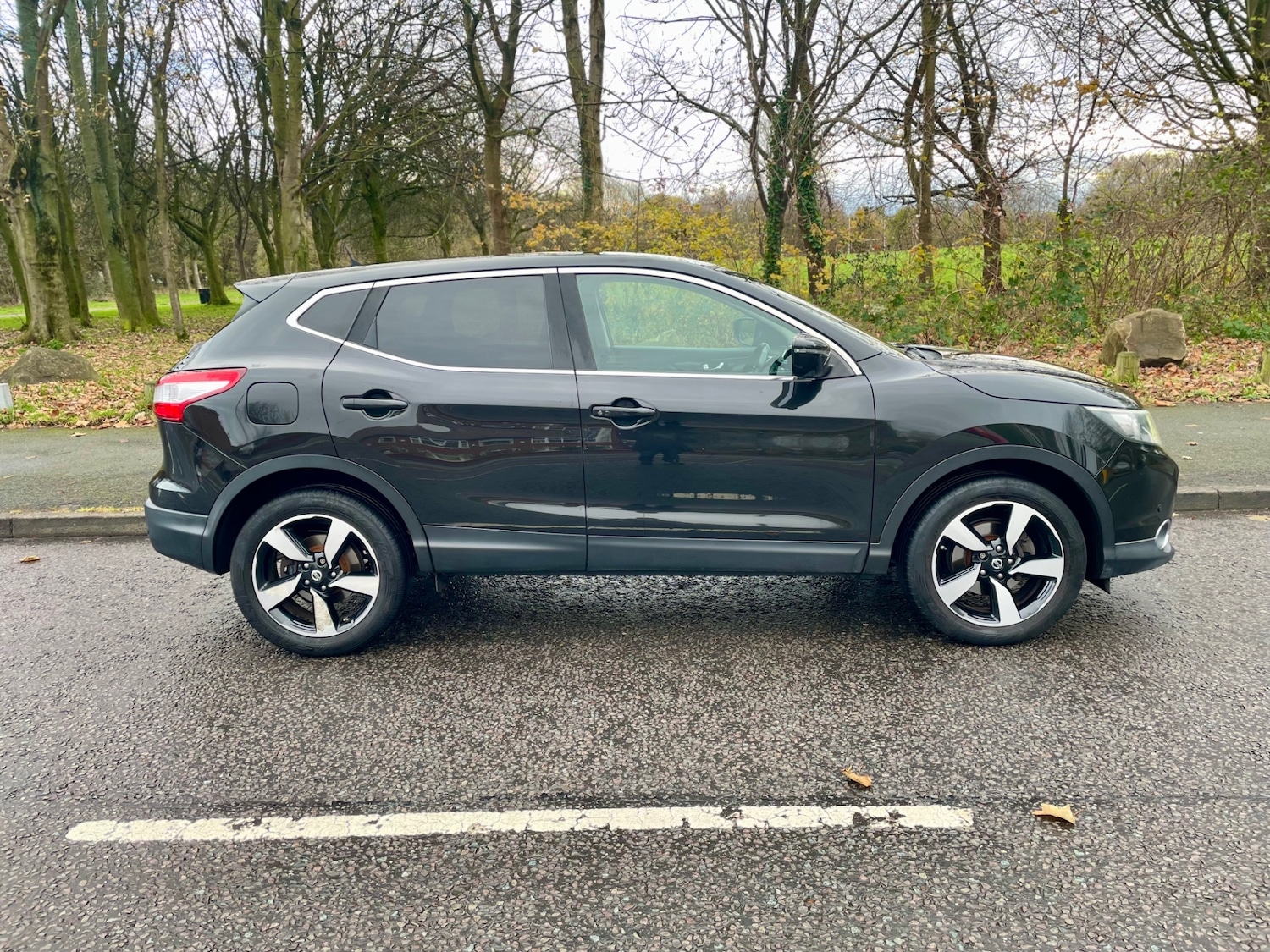 Used Nissan Qashqai 2015 for sale - 77261220: Photo 4