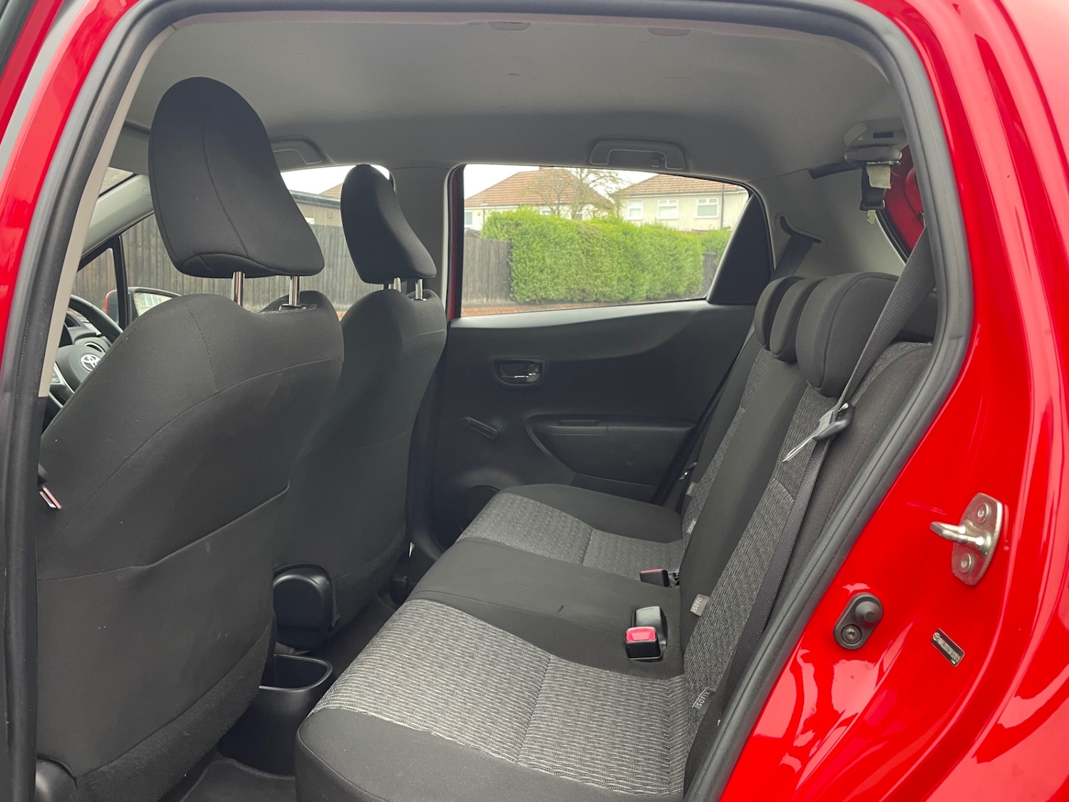 Used Toyota Yaris 2013 for sale - 77528130: Photo 15