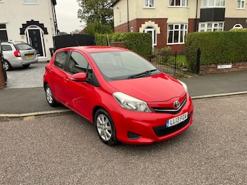 Used Toyota Yaris 2013 for sale - 77528130: Photo