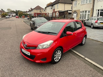 Used Toyota Yaris 2013 for sale - 77528130: Photo