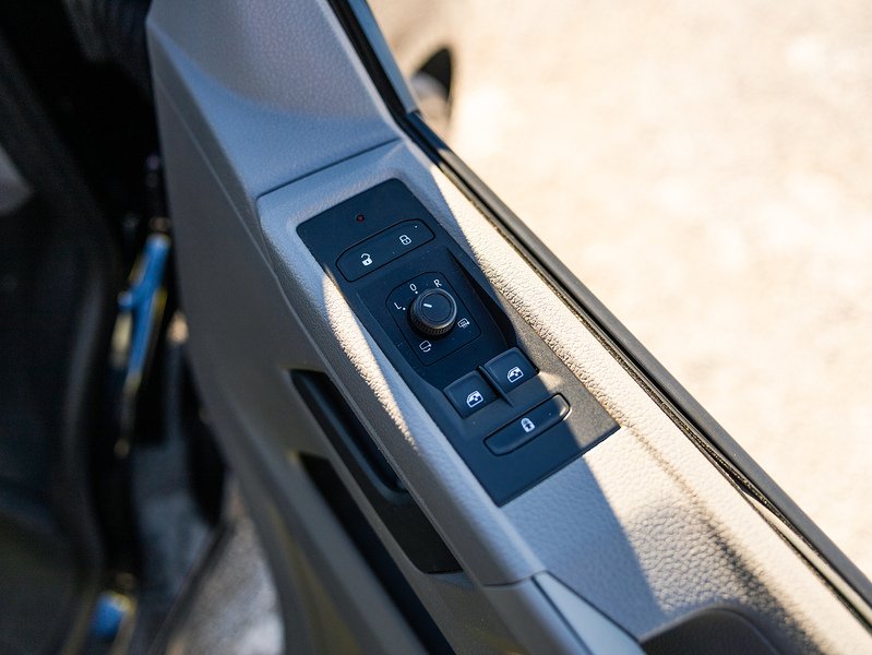 Used Volkswagen Transporter 2022 for sale - 76698998: Photo 29