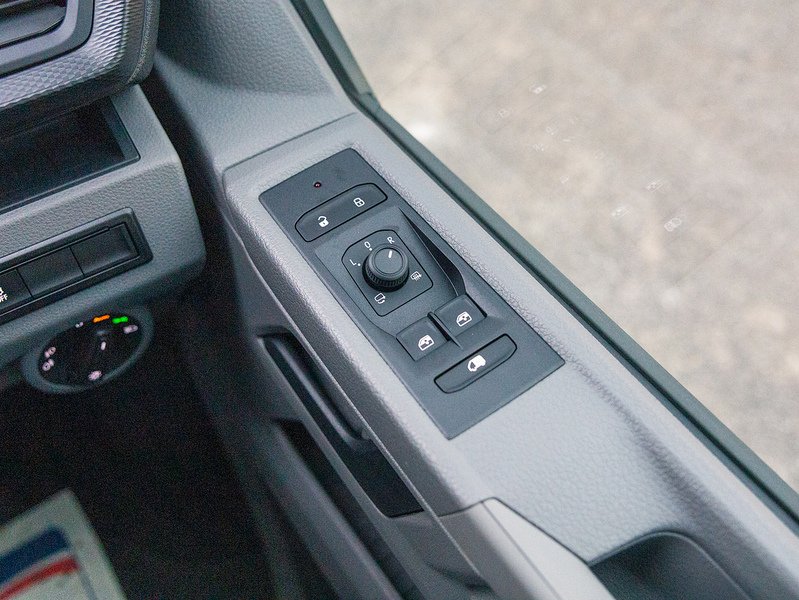 Used Volkswagen Transporter 2024 for sale - 76510365: Photo 28