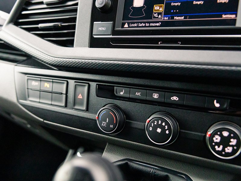 Used Volkswagen Transporter 2024 for sale - 76510365: Photo 30