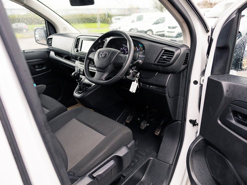 Used Toyota ProAce 2023 for sale - 76821337: Photo 3
