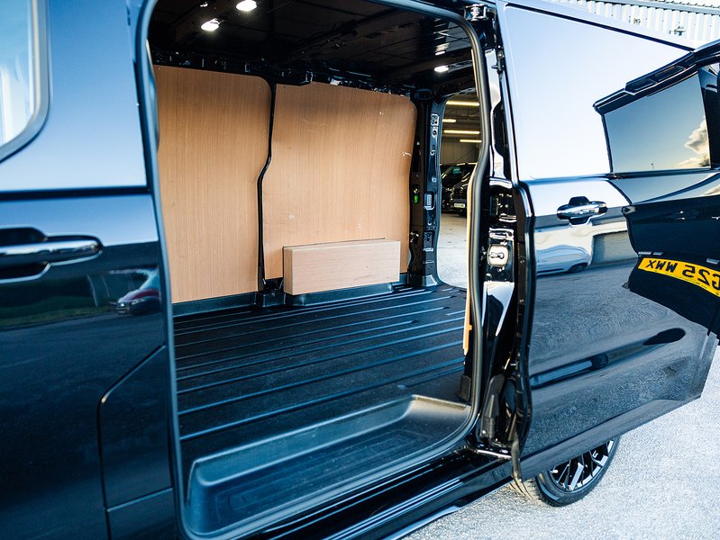 Used Ford Transit Custom 2025 for sale - 76649458: Photo 2