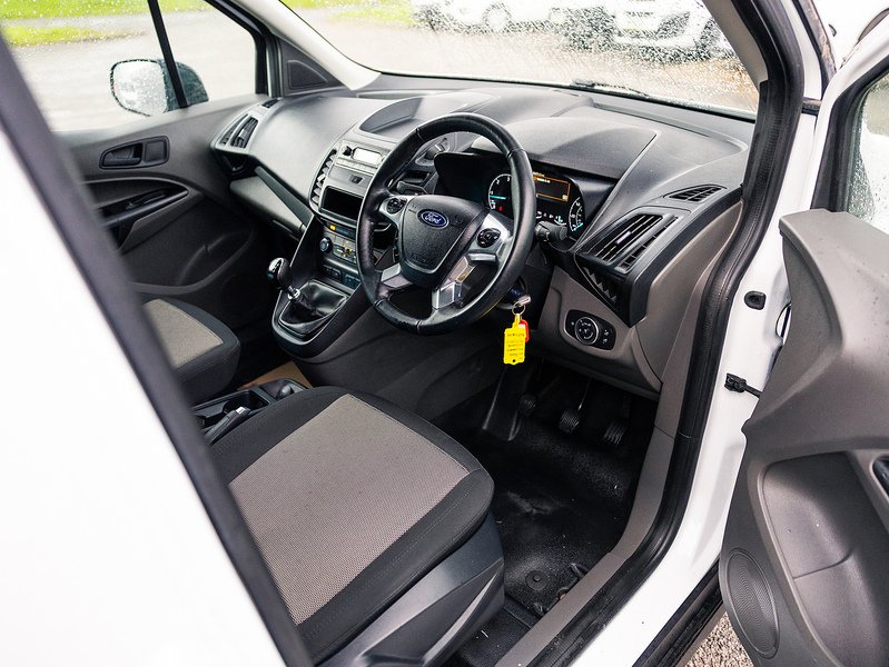 Used Ford Transit Connect 2023 for sale - 76821335: Photo 2