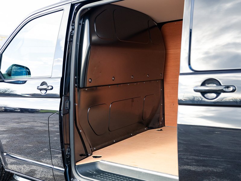 Used Volkswagen Transporter 2023 for sale - 77437813: Photo 16