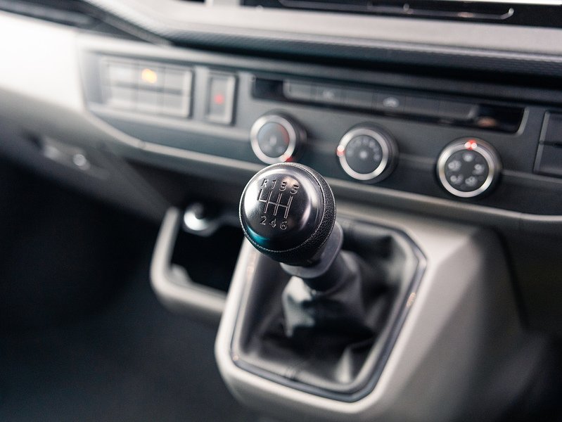 Used Volkswagen Transporter 2023 for sale - 77437813: Photo 25