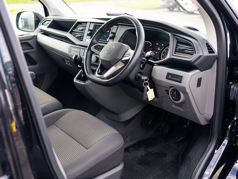 Used Volkswagen Transporter 2023 for sale - 77437813: Photo 3