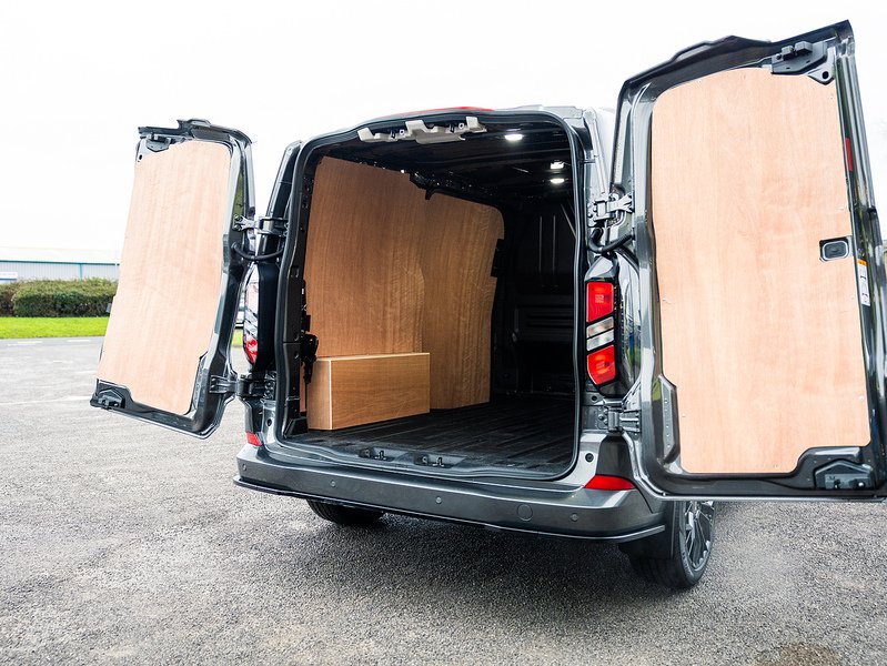 Used Ford Transit Custom 2024 for sale - 77213113: Photo 2