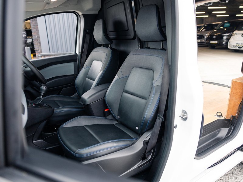 Used Nissan Other 2023 for sale - 78091840: Photo 17