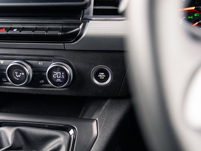 Used Nissan Other 2023 for sale - 78091840: Photo 29