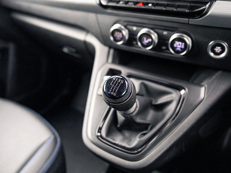 Used Nissan Other 2023 for sale - 78091840: Photo 31