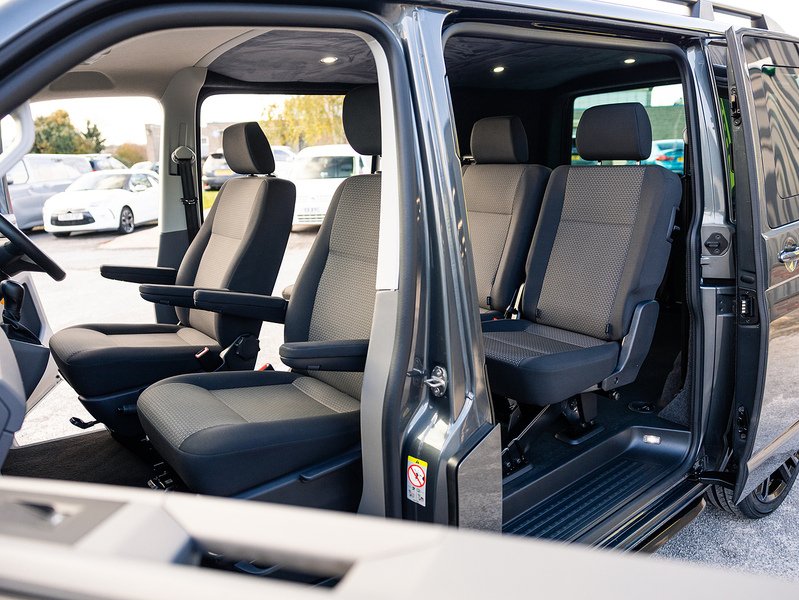 Used Volkswagen Transporter 2024 for sale - 76396628: Photo 2