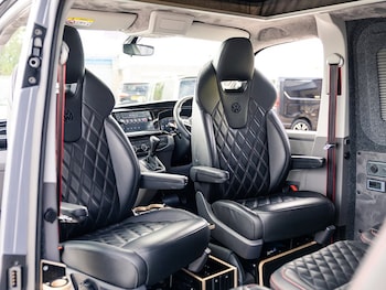 Used Volkswagen Transporter 2022 for sale - 79055222: Photo