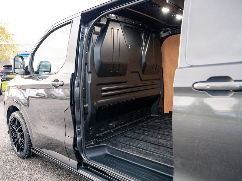 Used Ford Transit Custom 2024 for sale - 76436131: Photo 16