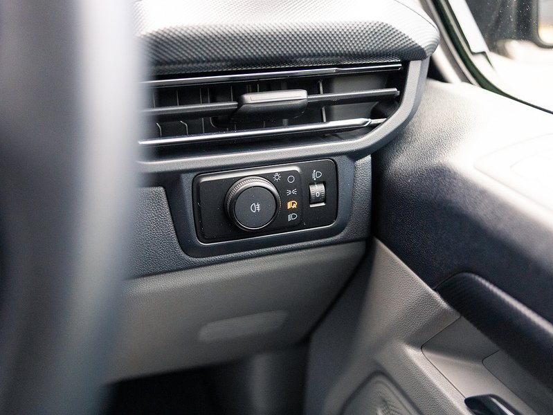 Used Ford Transit Custom 2024 for sale - 76436131: Photo 24