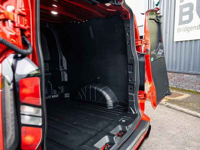 Used Ford Transit Custom 2024 for sale - 76426371: Photo 17