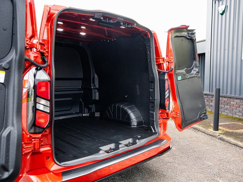 Used Ford Transit Custom 2024 for sale - 76426371: Photo 18