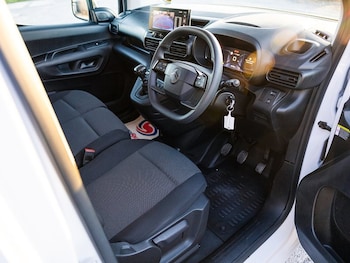 Used Citroen Berlingo 2024 for sale - 76649457: Photo