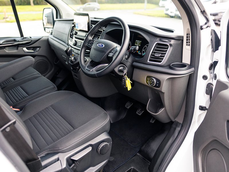 Used Ford Transit Custom 2023 for sale - 78104056: Photo 2