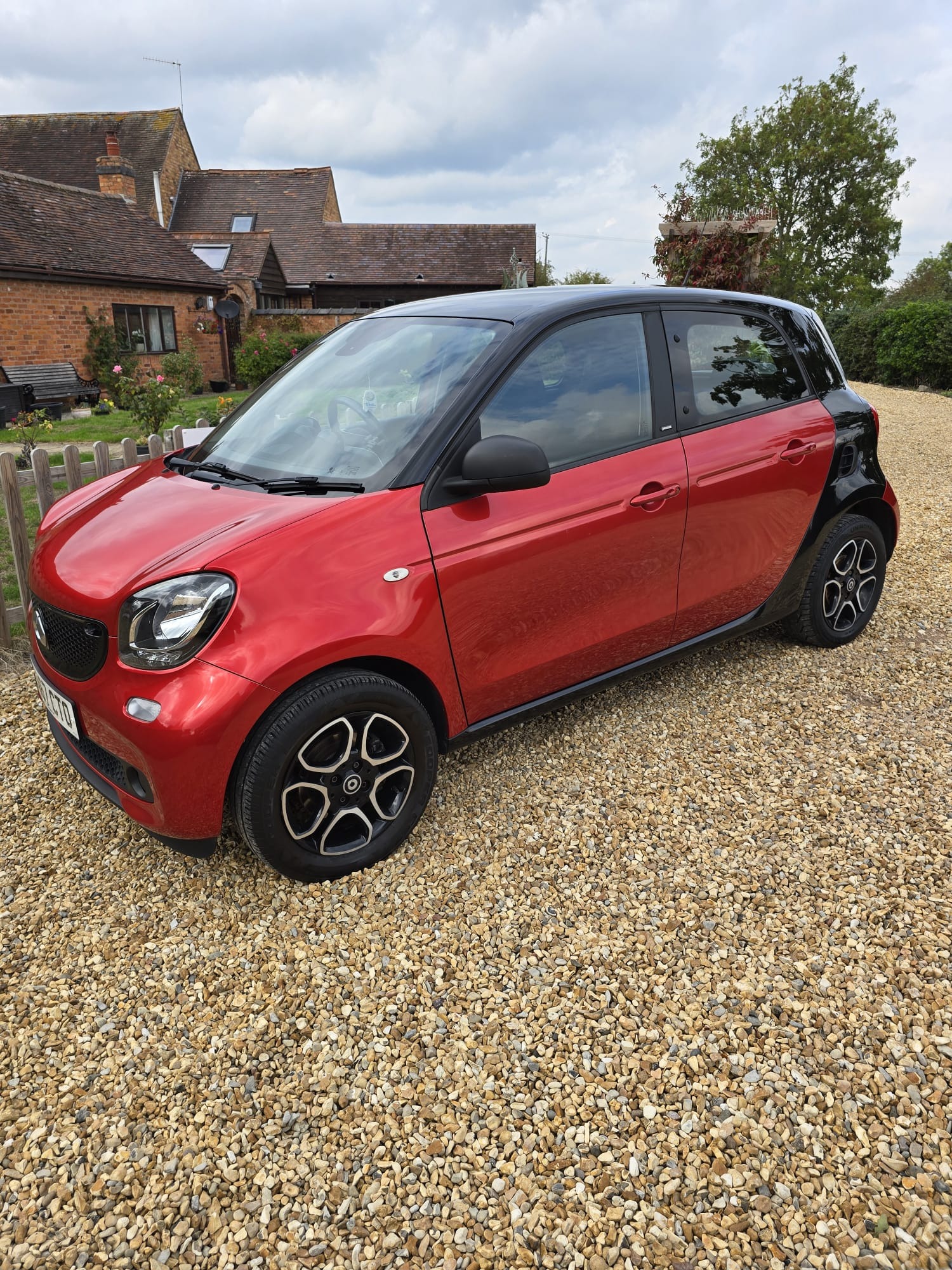 Used smart forfour 2017 for sale - 76415004: Photo 1