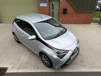 Used Toyota AYGO 2020 for sale - 78352987: Photo