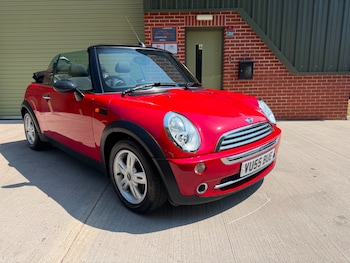 Used MINI Convertible 2006 for sale - 79173619: Photo
