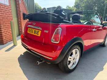 Used MINI Convertible 2006 for sale - 79173619: Photo