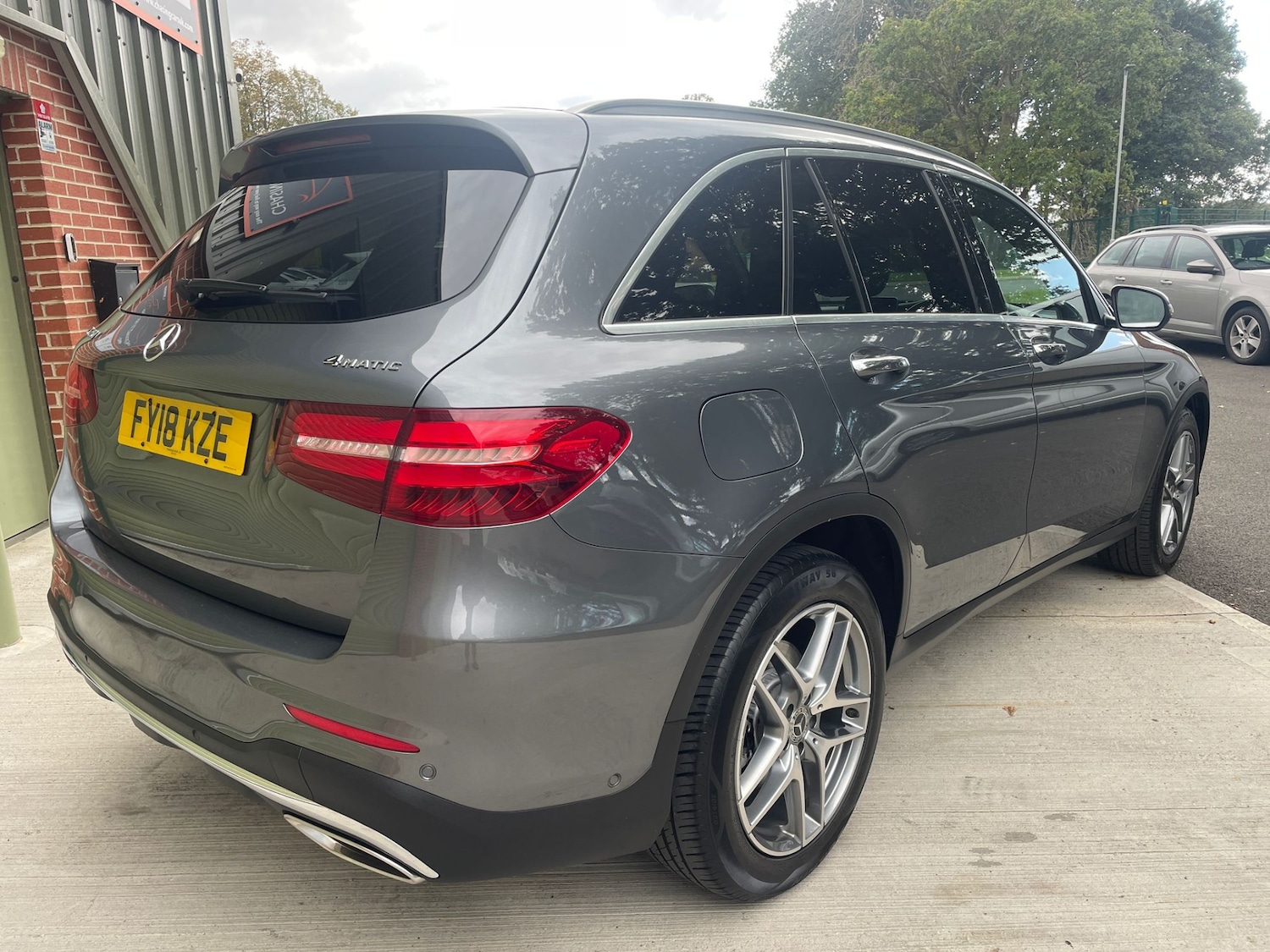 Used Mercedes-Benz GLC 2018 for sale - 77104691: Photo 11