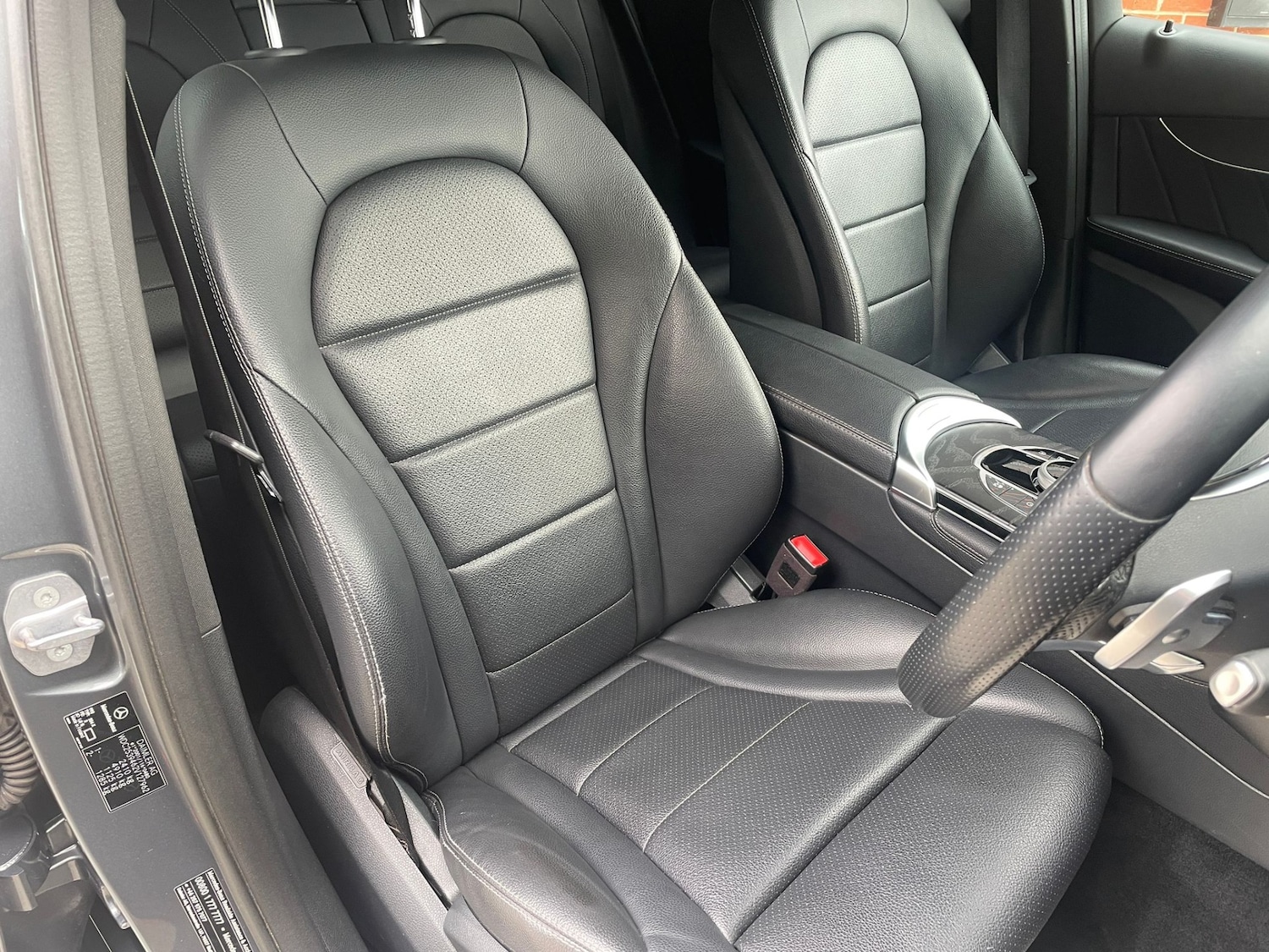 Used Mercedes-Benz GLC 2018 for sale - 77104691: Photo 28