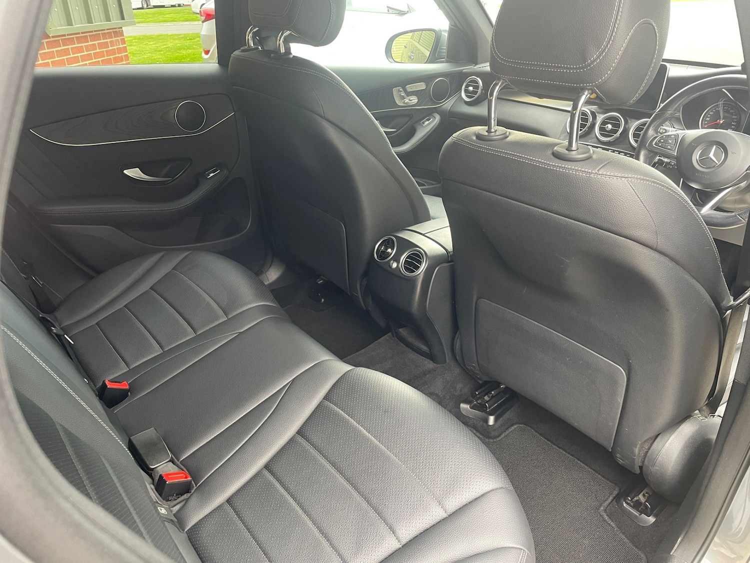 Used Mercedes-Benz GLC 2018 for sale - 77104691: Photo 32