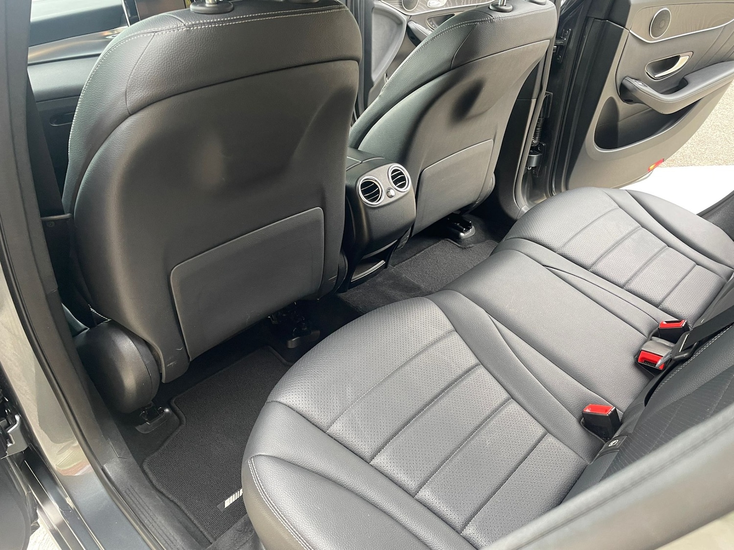 Used Mercedes-Benz GLC 2018 for sale - 77104691: Photo 35