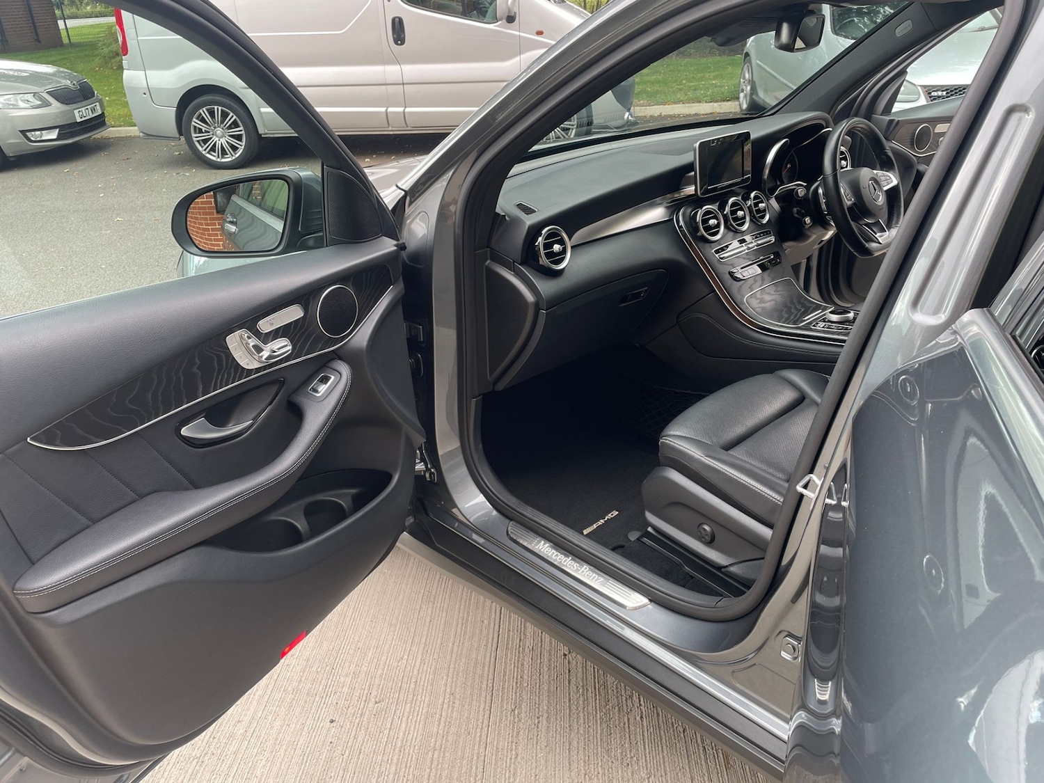 Used Mercedes-Benz GLC 2018 for sale - 77104691: Photo 37