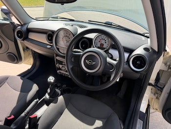 Used MINI Hatch 2010 for sale - 79615802: Photo