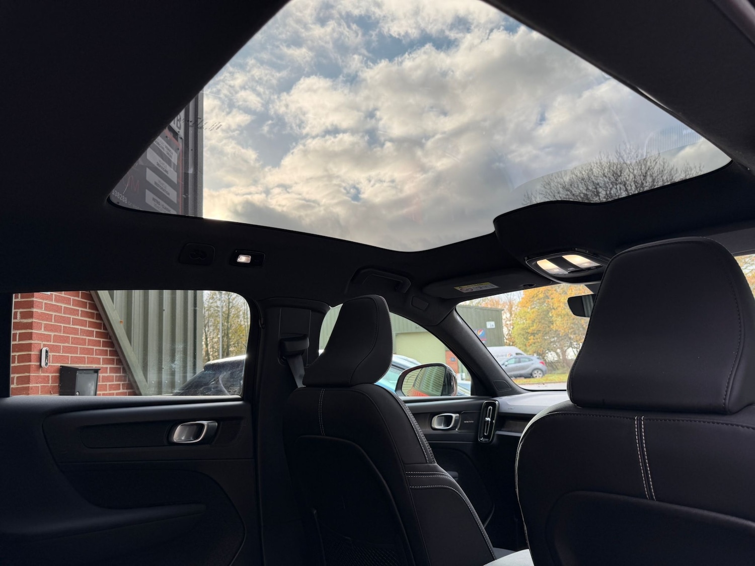 Used Volvo C40 2024 for sale - 77210318: Photo 24