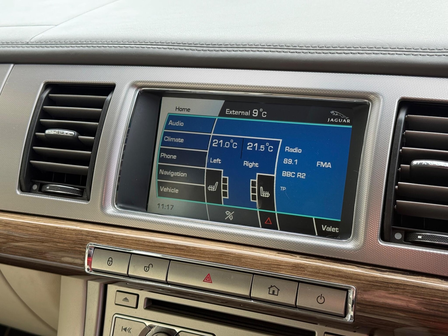 Used Jaguar XF 2010 for sale - 77291089: Photo 23