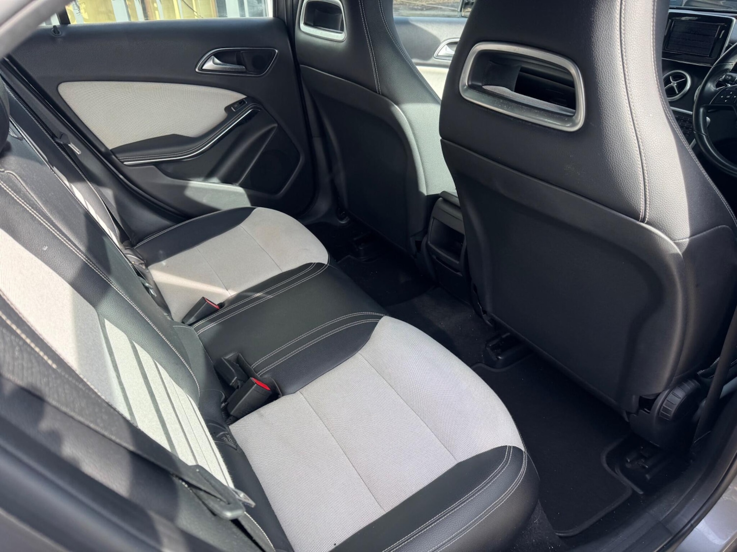 Used Mercedes-Benz A-Class 2015 for sale - 77559833: Photo 8