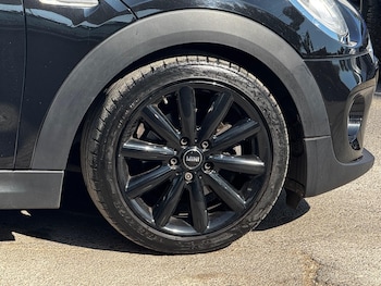 Used MINI Hatch 2016 for sale - 79349433: Photo