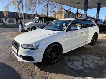 Used Audi A4 2014 for sale - 76801267: Photo