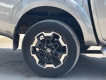 Used Nissan Navara 2019 for sale - 79237233: Photo