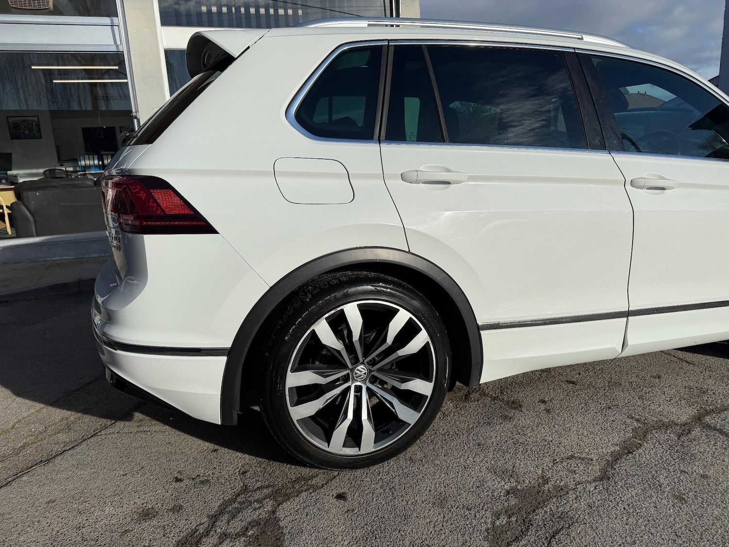 Used Volkswagen Tiguan 2017 for sale - 77119954: Photo 16