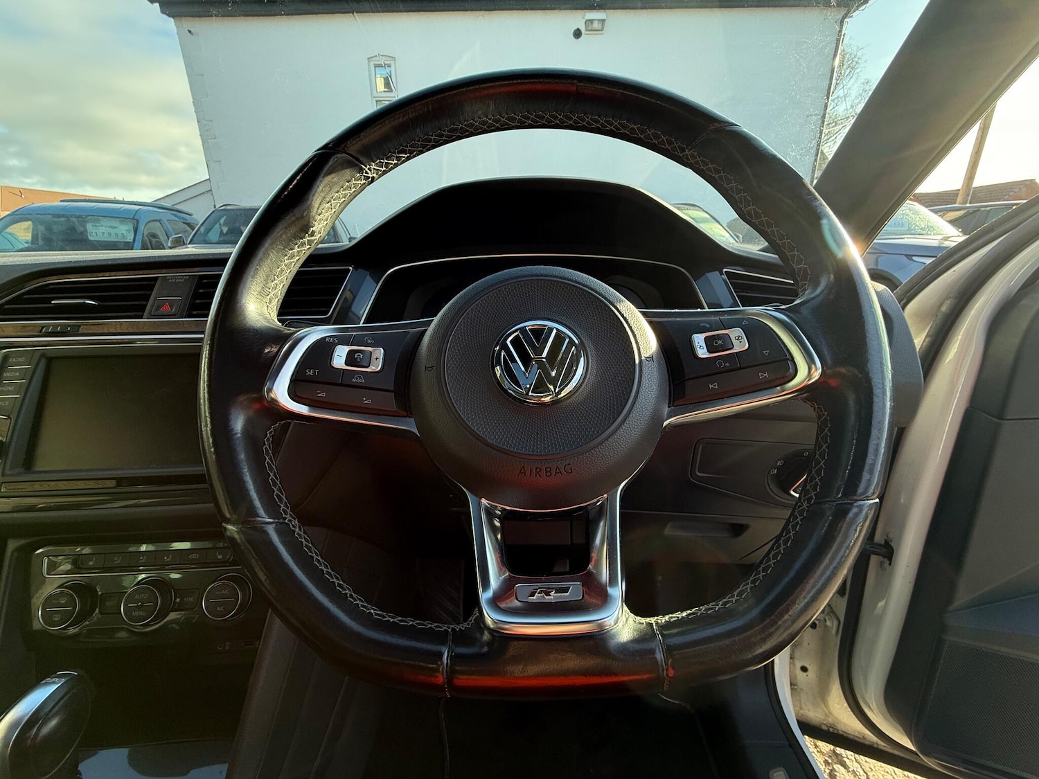 Used Volkswagen Tiguan 2017 for sale - 77119954: Photo 34