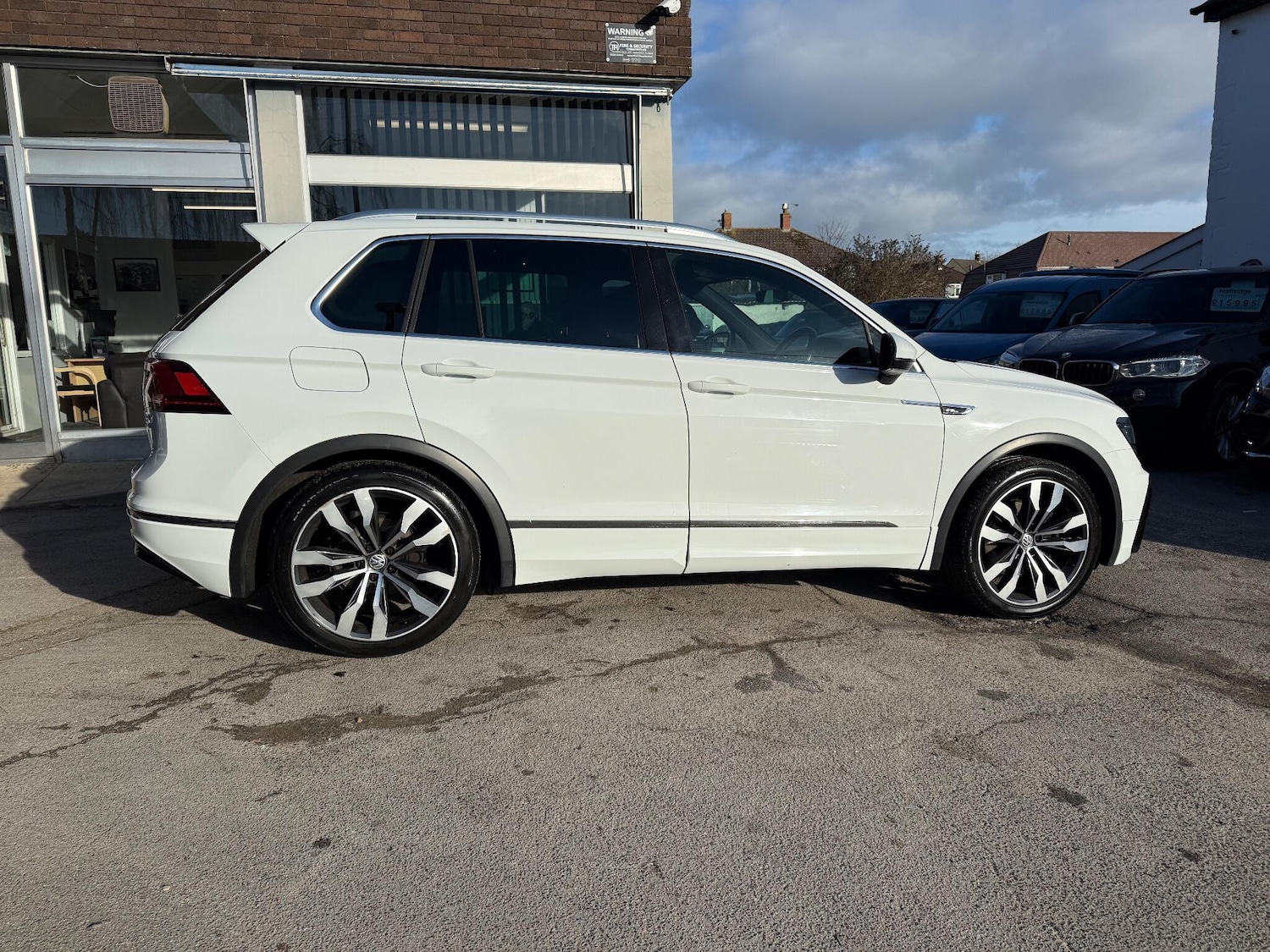 Used Volkswagen Tiguan 2017 for sale - 77119954: Photo 6